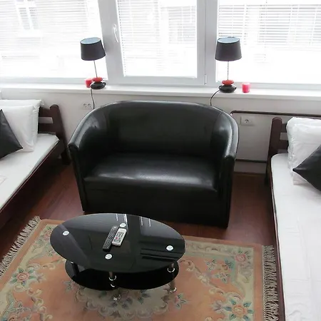 Downtown Bane Aparthotel 3*