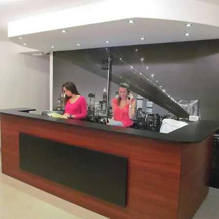 Downtown Bane Aparthotel 3*
