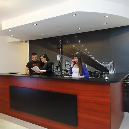 Aparthotel Downtown Bane