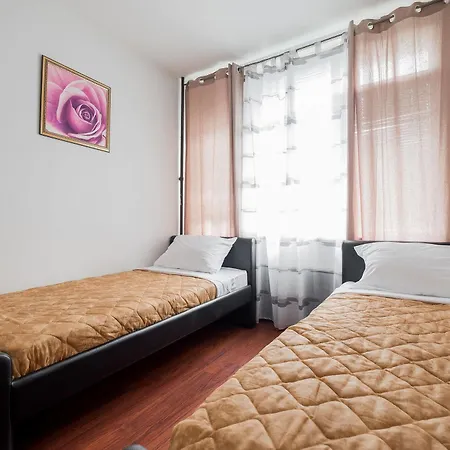 Aparthotel Downtown Bane